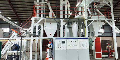 SZLH320 animal pellet feed production line installed in Bolivia