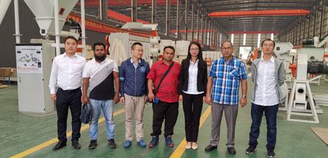 Bangladesh Customers Visit Our Factory for Feed Production Plant