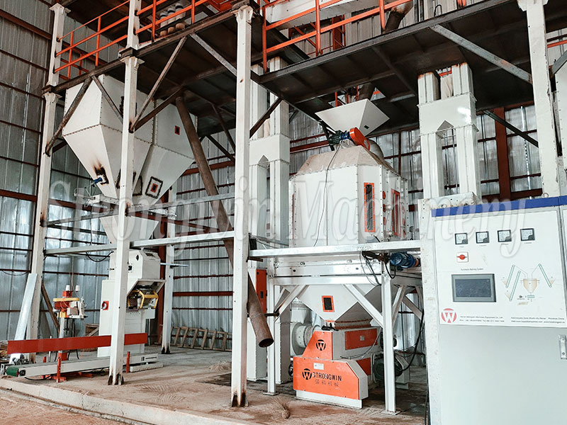 Chicken Feed Making Machine