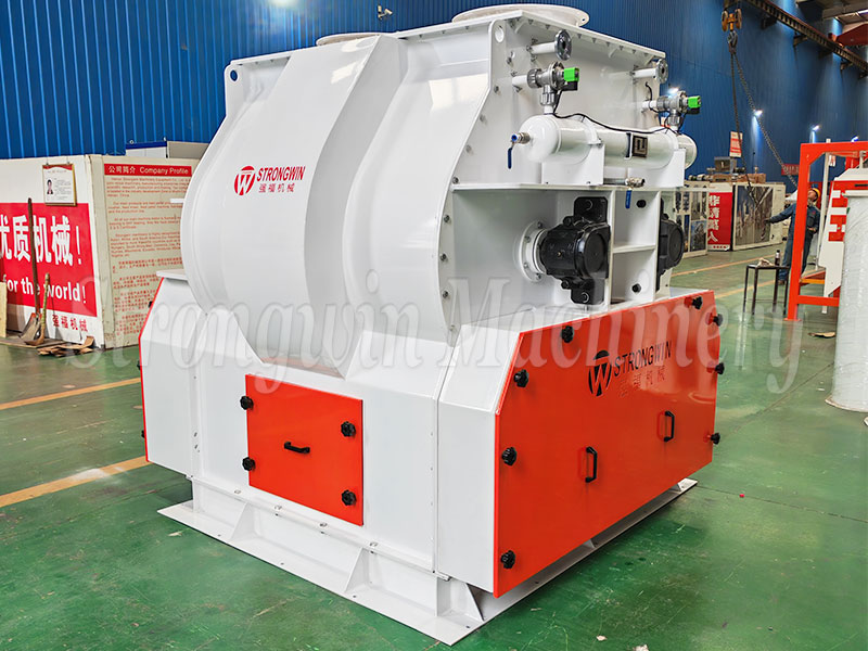 poultry feed mixing machine