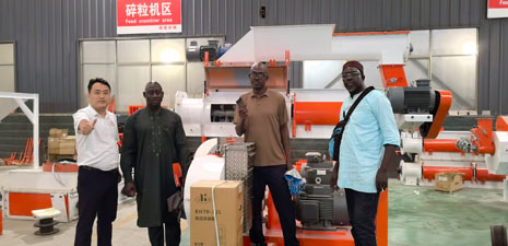 Customers for Senegal, visit our factory and inspect machines quality. they are satisfied and pay the prepaid on the spot