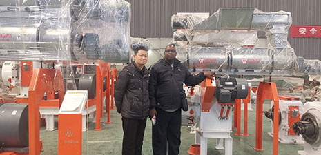 Customer from Mozambique visit our feed production machine factory