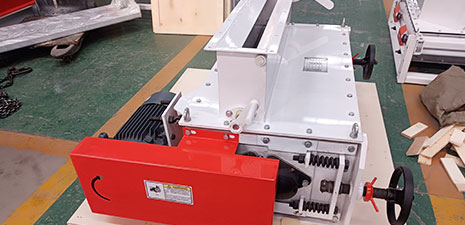 The cooling system and crumbler packing and shipping to Poland