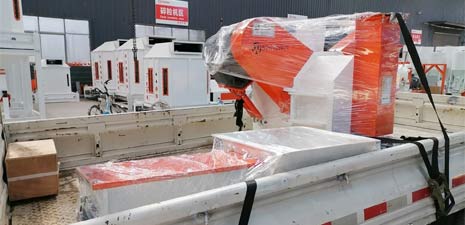 SZLH250 ring die feed making machine and screw conveyor packing to Hubei