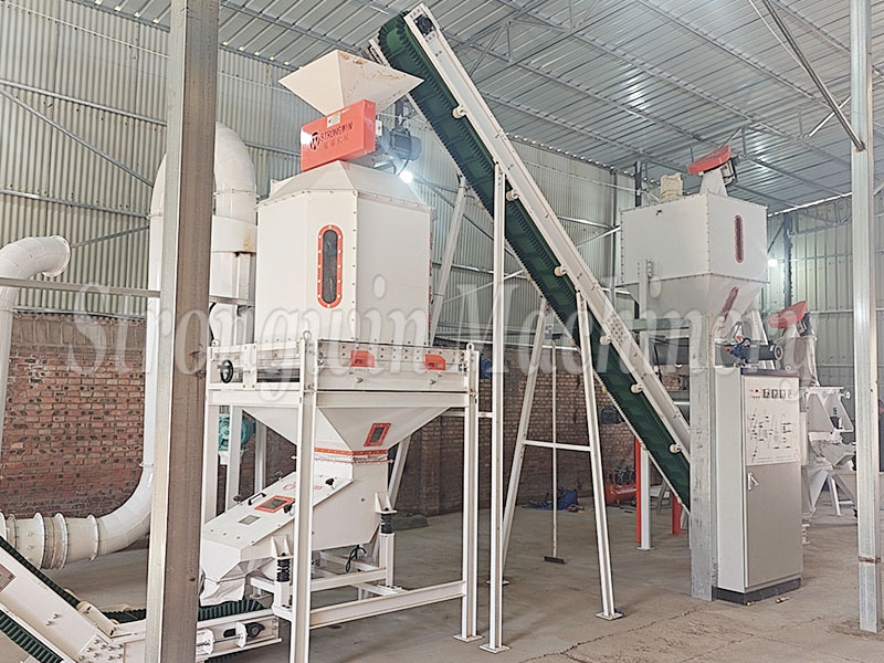 small feed pellet manufacturing line