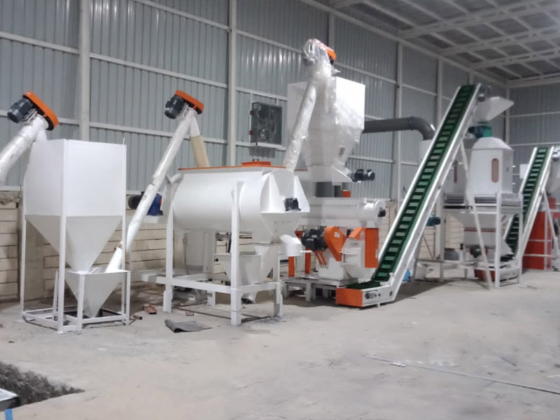 small feed pellet manufacturing line