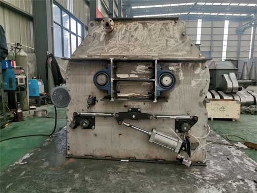 Animal feed mixer machine production process