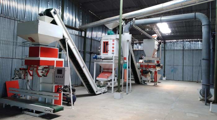 feed pellet making line install in Peru