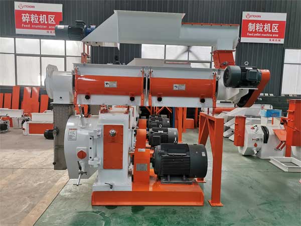 Ring die SZLH350 animal feed pellet making machine packing and shipping to Pakistan
