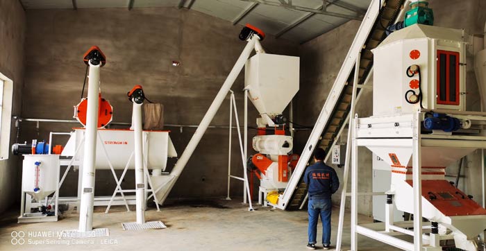 Simple Design SZLH250 Poultry feed pellet production plant solution project