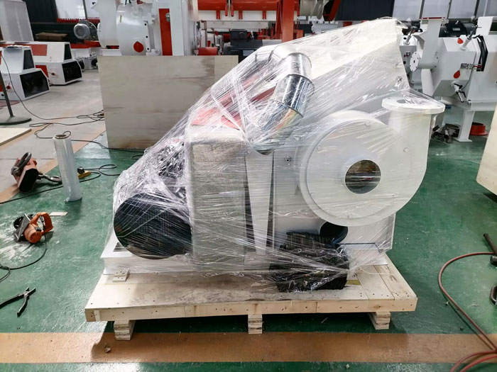 SZLH 250 livestock feed pellet machine packing and shipping to Kuwait