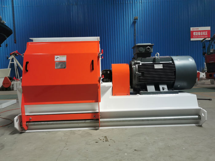 132KW Pig feed grinding machine and packaging machine packing and shipping to Yunnan Province, China