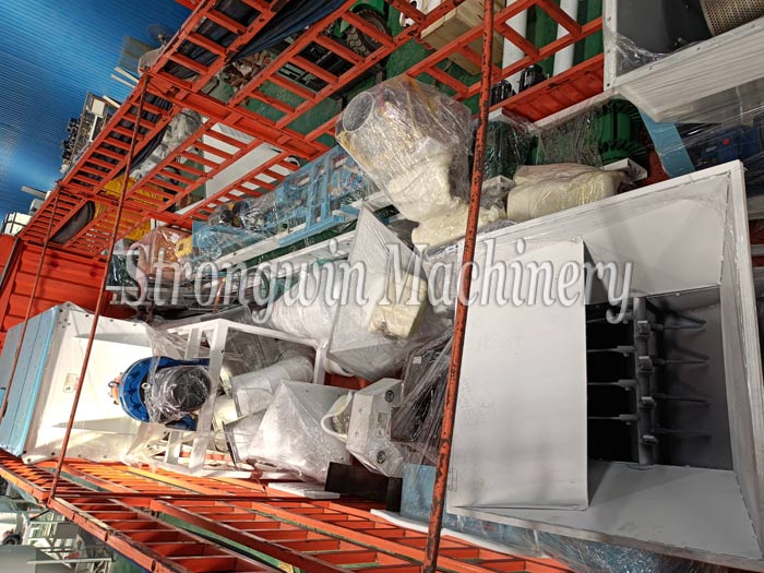 Parts of SZLH320 livestock feed pellet plant equipments packing and shipping to Qinghai Province