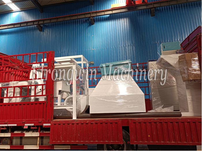 Parts of SZLH320 livestock feed pellet plant equipments packing and shipping to Qinghai Province