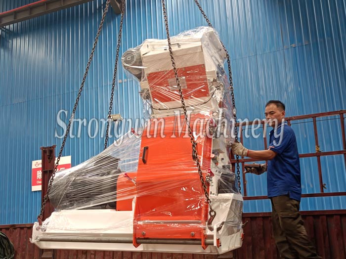 SZLH350 animal feed pellet production plant equipment packing and shipping to Yushu City, China