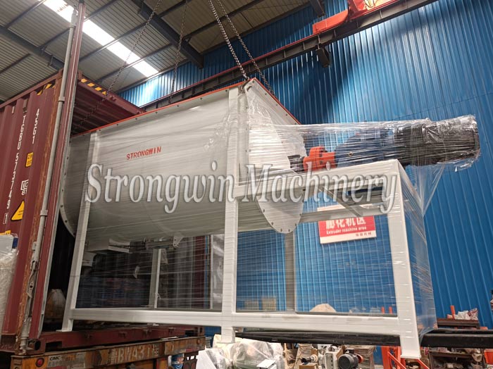 37kw Animal Feed Crushing System Machines Packing and Shipping to Guinea