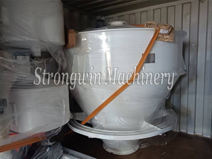 Animal feed mixer and packaging equipments packing and shipping to Mozambique