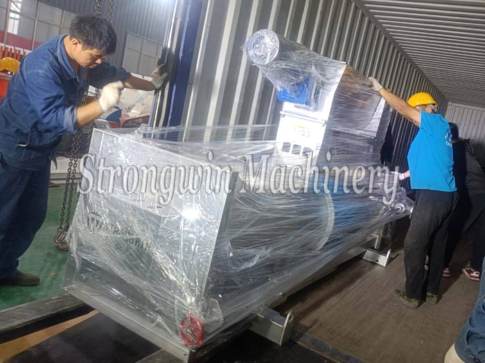 SZLH678 feed pellet making machine packing and shipping to Tanzania