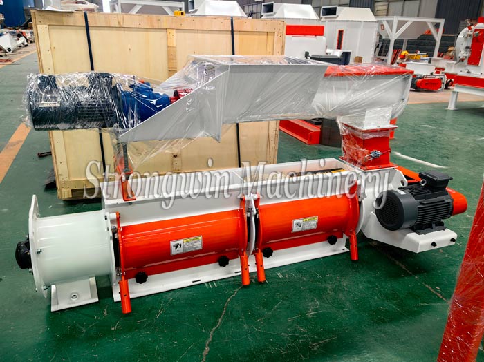 SZLH250 Bird Feed Pellet Production Machine Plant Packing and Shipping to Zimbabwe