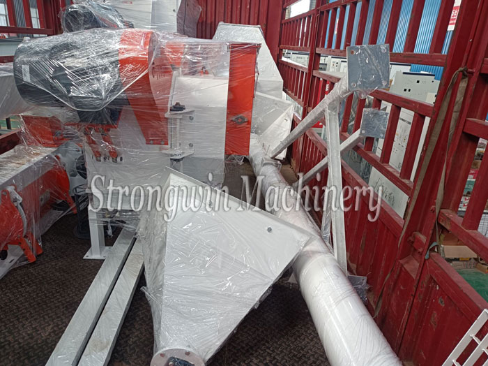SZLH250 Rabbit Feed Production Line packing and shipping to Guizhou Province, China