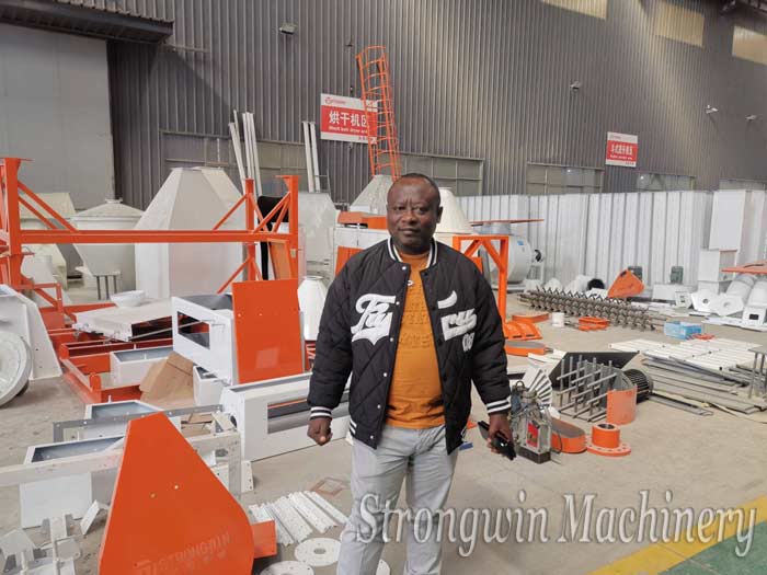 Cameroon customer visits the factory and orders fish feed extruder machine