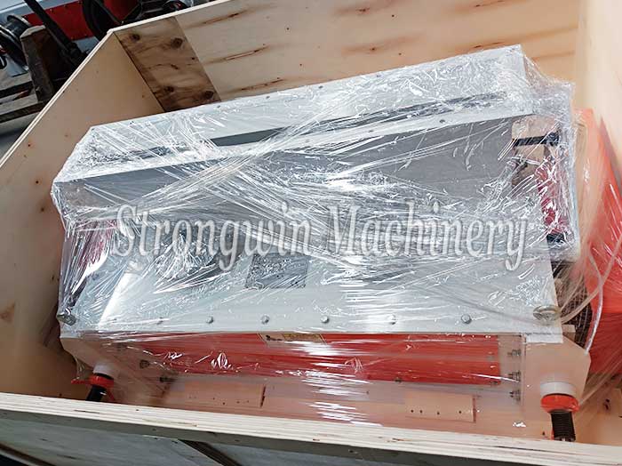 The cooling system and crumbler packing and shipping to Poland