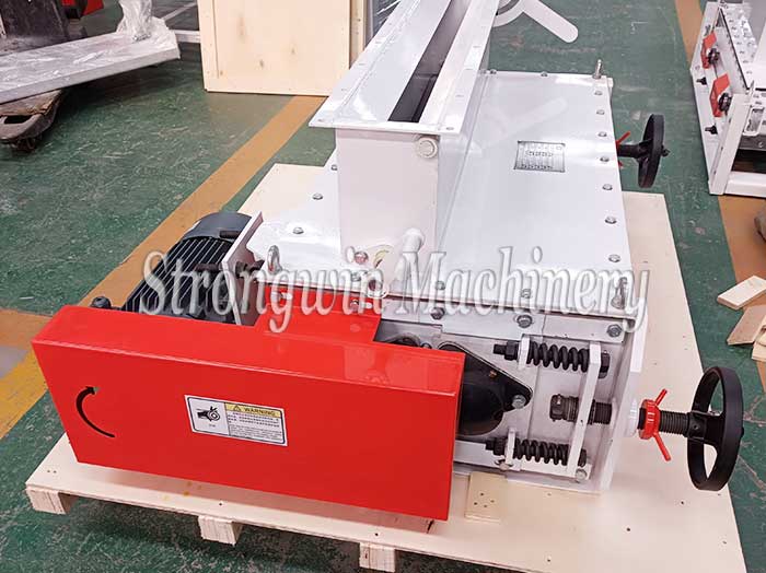 The cooling system and crumbler packing and shipping to Poland