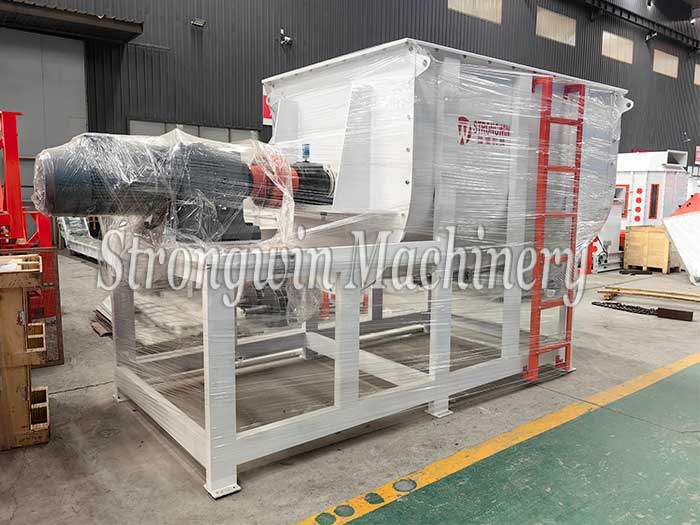 Packing in progress — 55kW Animal Feed Crushing System Machines are on its way to Henan Province, China.