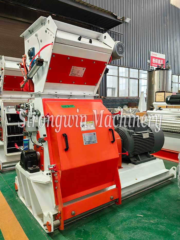 Packing in progress — 55kW Animal Feed Crushing System Machines are on its way to Henan Province, China.