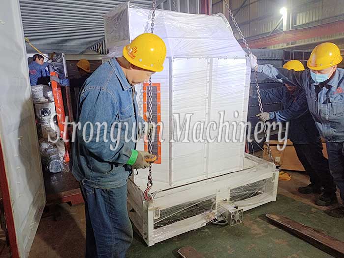 Packing in progress — SZLH320 Animal Feed Pellet Plant Equipments are on its way to Peru